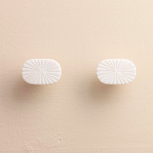 NEW Set of 2 Marble Aadhavi Oval Carved Drawer Pulls Knobs - Picture 1 of 7